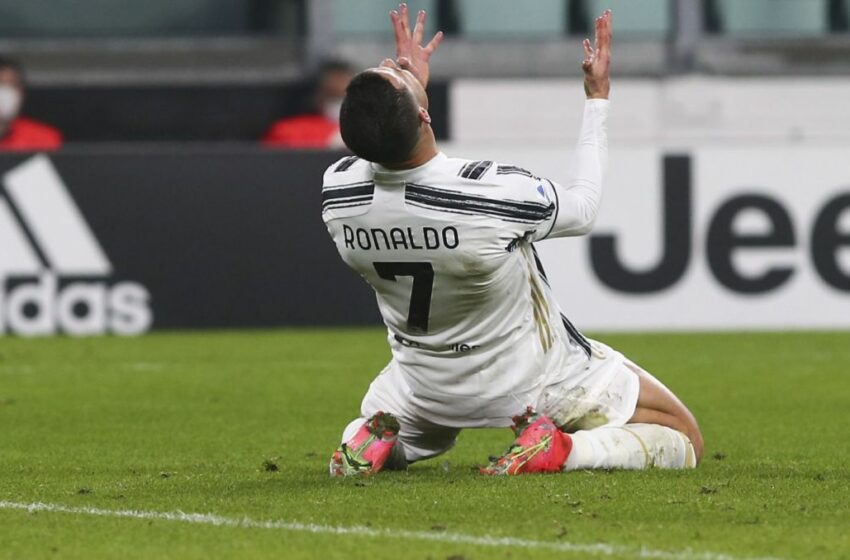 Cristiano Ronaldo zostaje w Turynie na dłużej